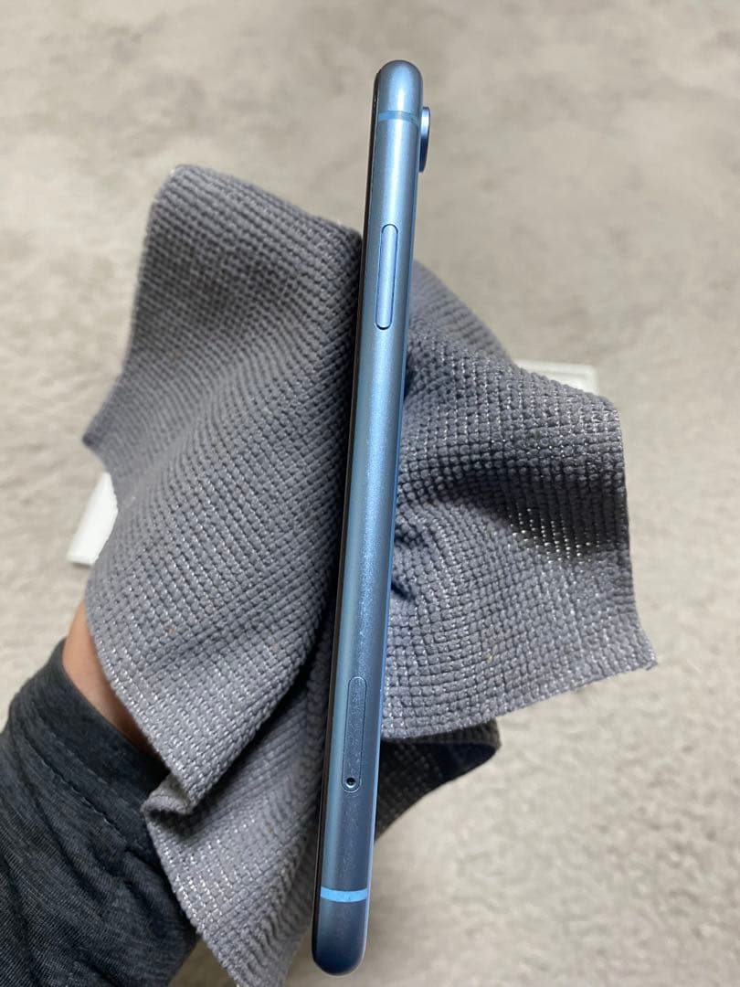 iPhone XR 128GB ブルー SIMフリー ジャンク