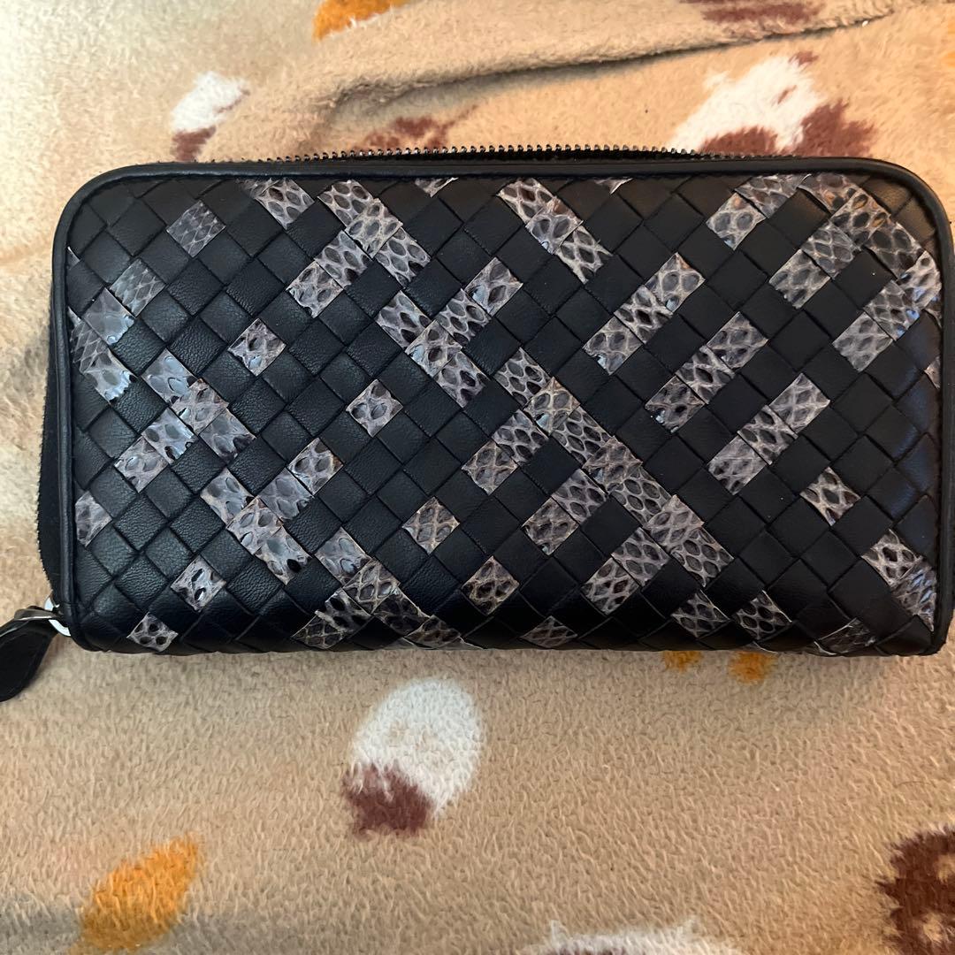 ボッテガヴェネタ　編み込み　長財布　パイソン　蛇