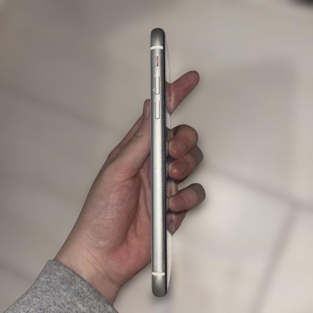 IPhone11 画面傷あり　64GB 71%バッテリー