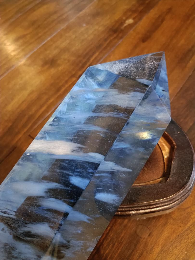 重量3.4kg　巨大クリスタル　飾り台付