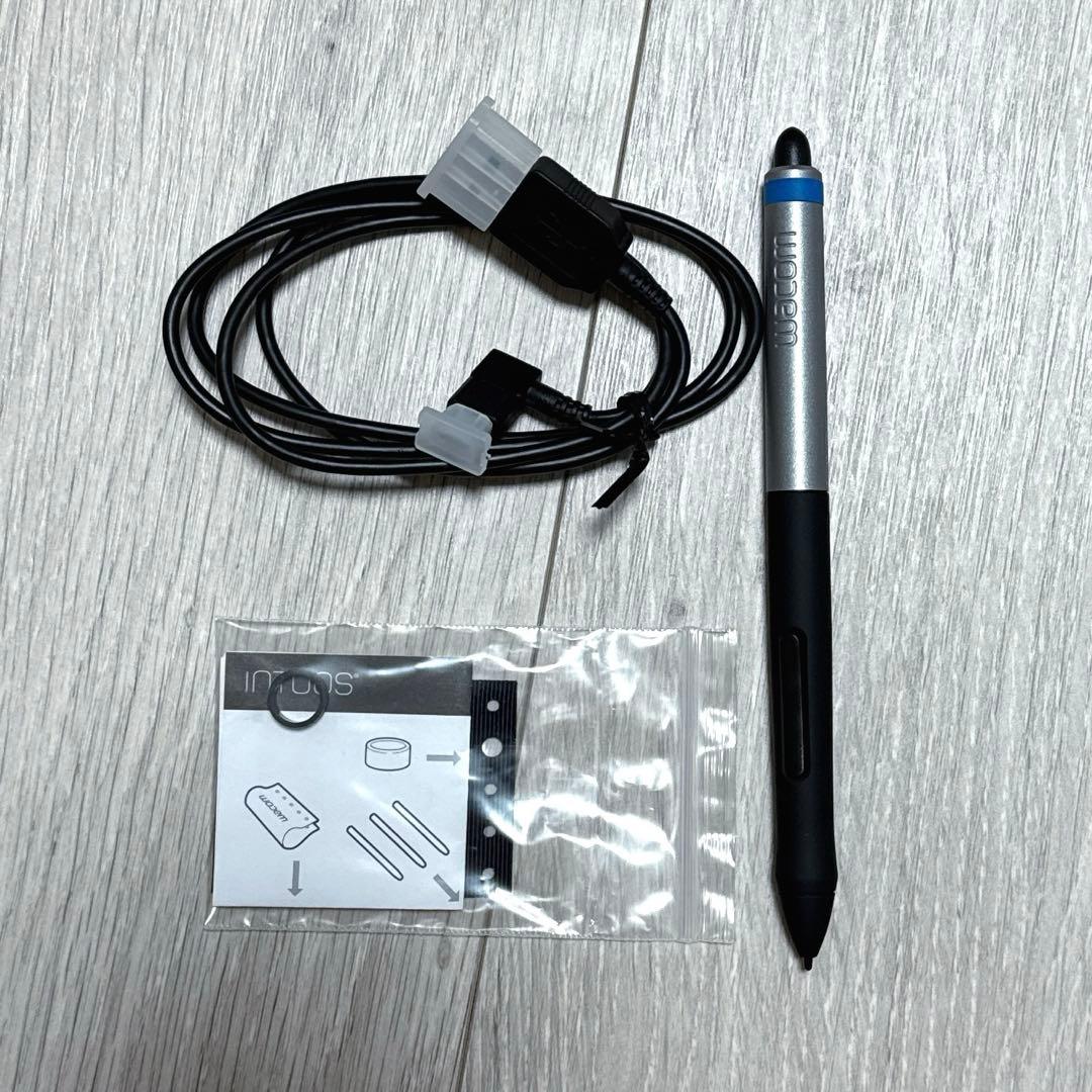 液タブ・ペンタブ Wacom Intuos Creative Pen & Touch Tablet