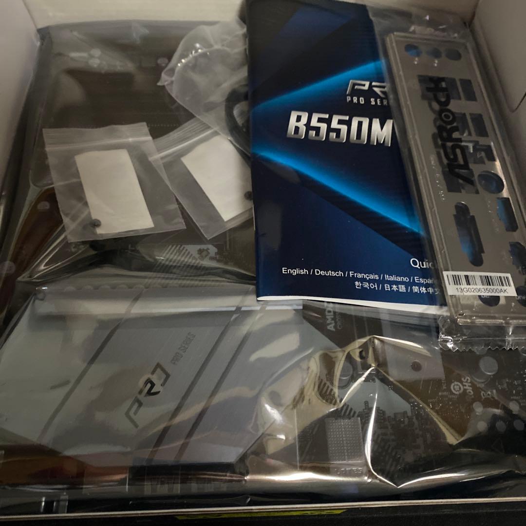 ASRock B550M PRO4 マザーボード