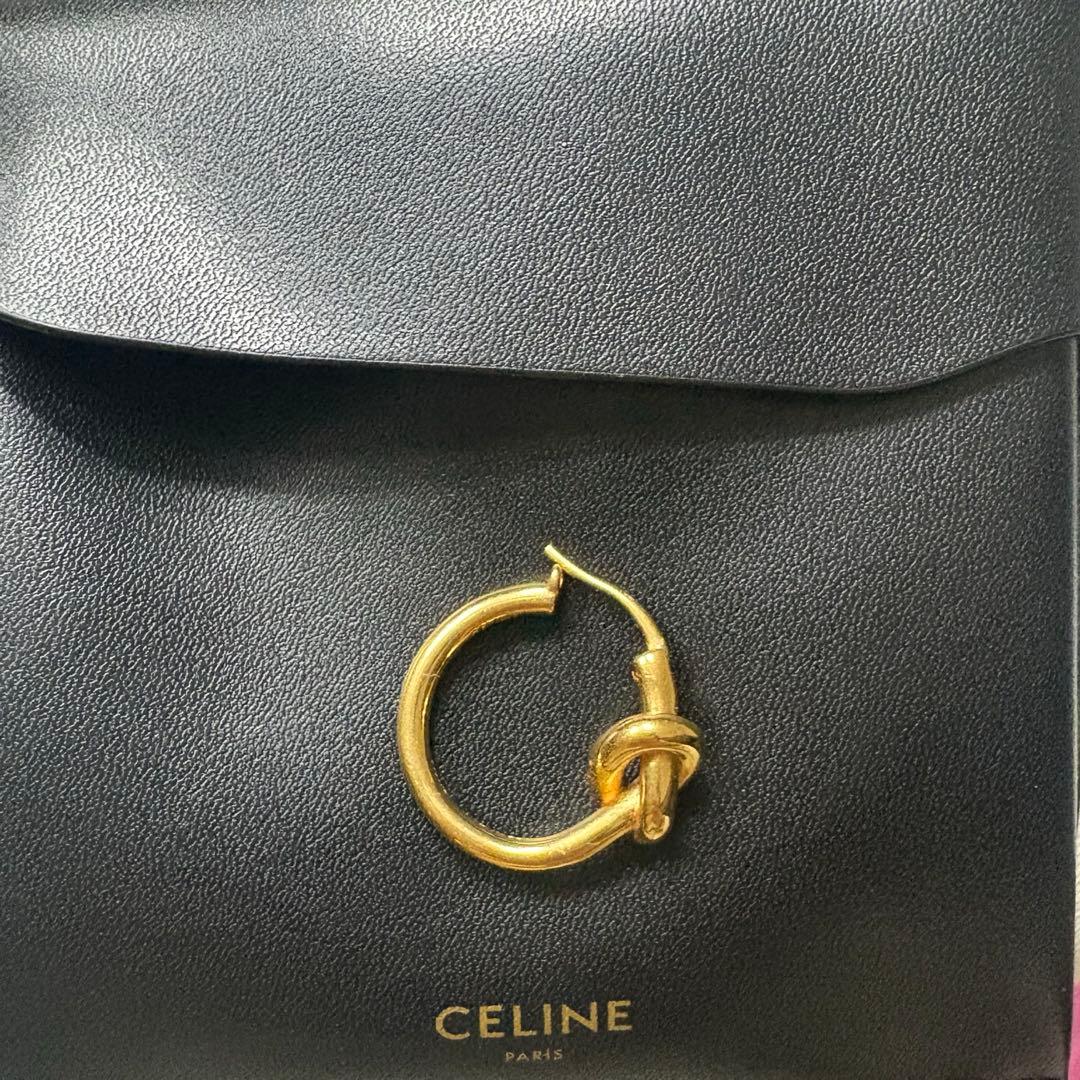 CELINE　セリーヌ ノットスモール　フープピアス　片耳