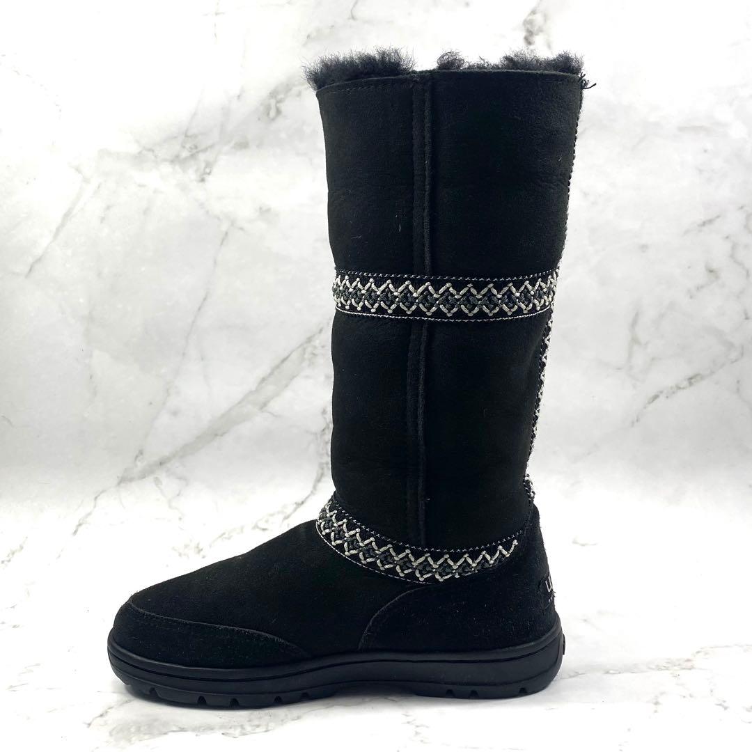 【希少】UGG W SUNDANCE REVIVAL ムートンブーツ黒 24
