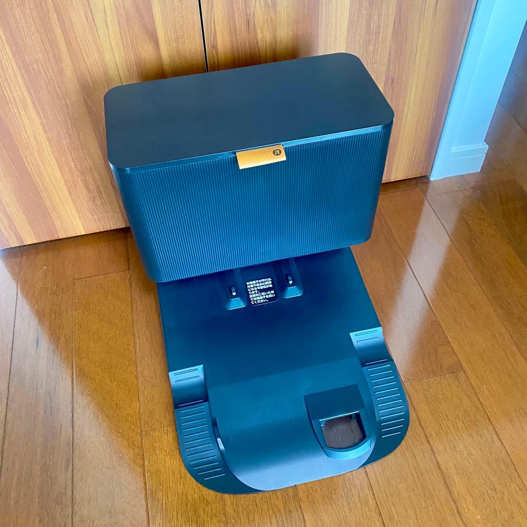 iRobot Roomba j7+ 本体と付属品