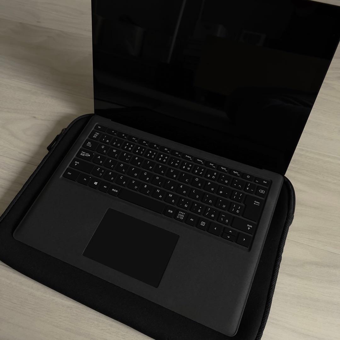 【Amazon PCケース付】Surface Laptop 2 ブラック