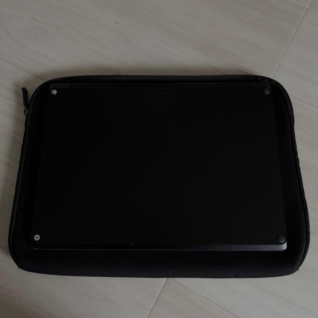 【Amazon PCケース付】Surface Laptop 2 ブラック