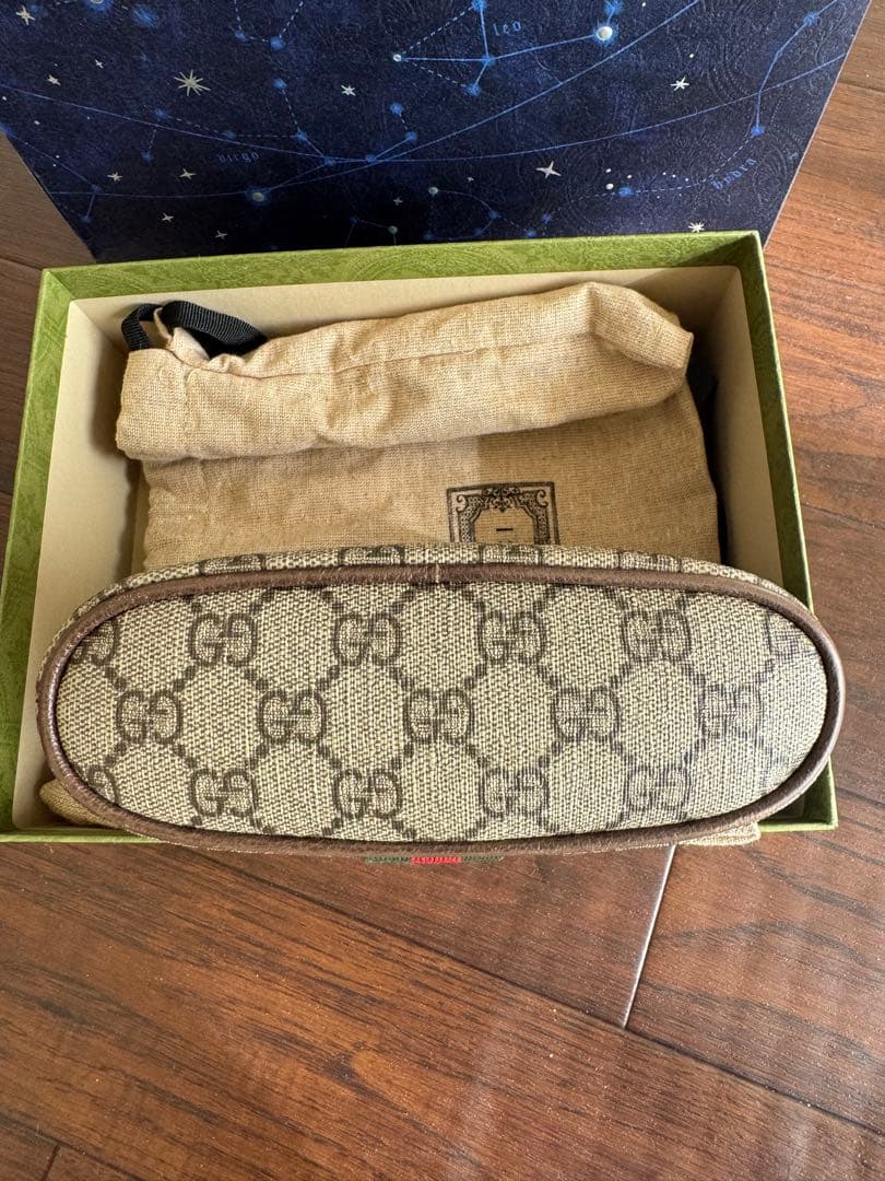 Gucci GGキャンバスポーチ