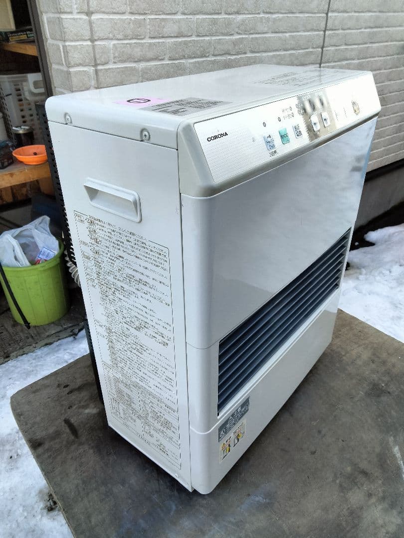 札幌発コロナFF温風石油ストーブ！品番「FF‐4213GS」2014年式中古品⑪