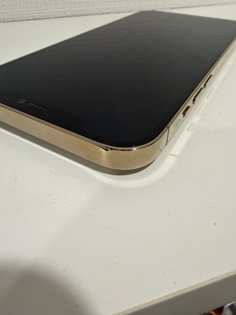 【美品】iPhone12promax 256GB ゴールド