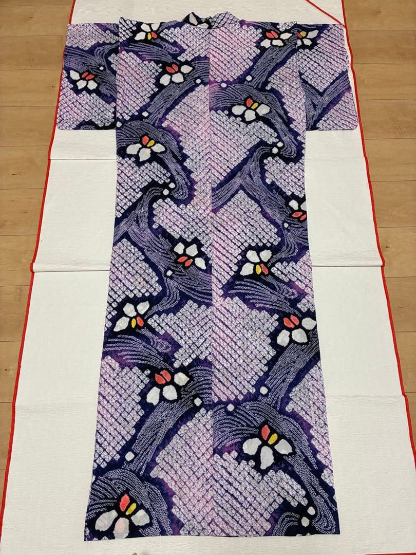 出品明日まで！　浴衣　有松鳴海絞り　菖蒲と流水　裄67.3cm