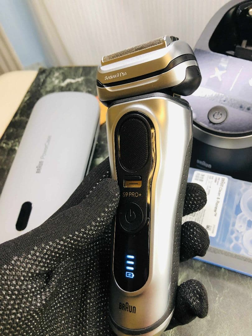 【展示、未使用品】Braun S9 PRO+ 9577ccメンズ電気シェーバー