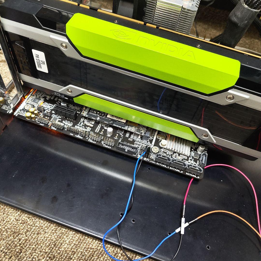 Nvidia Tesla P100 16GB ブラケット部分に歪みあり