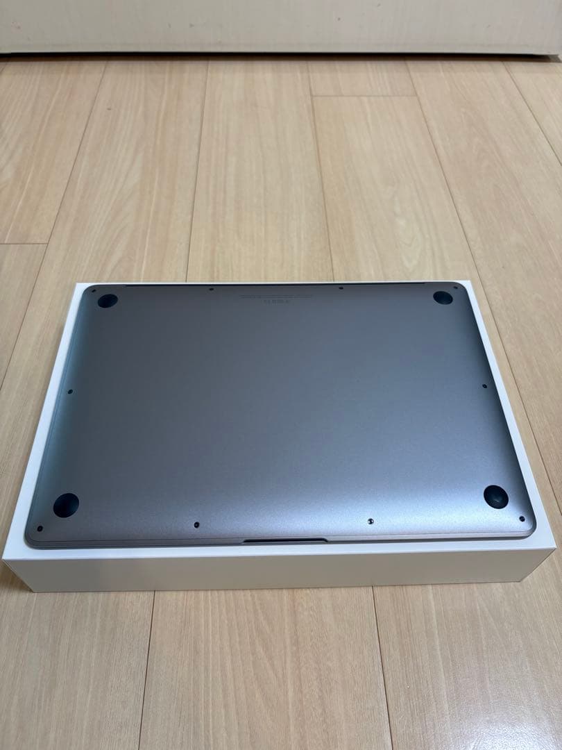 Apple MacBook Air M1スペースグレイ