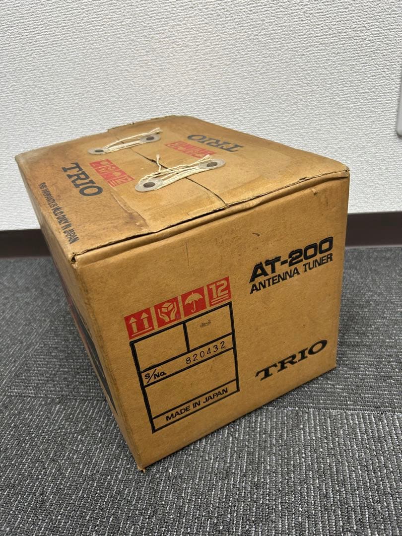 TRIO AT-200 アンテナチューナー