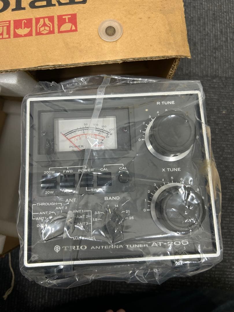 TRIO AT-200 アンテナチューナー
