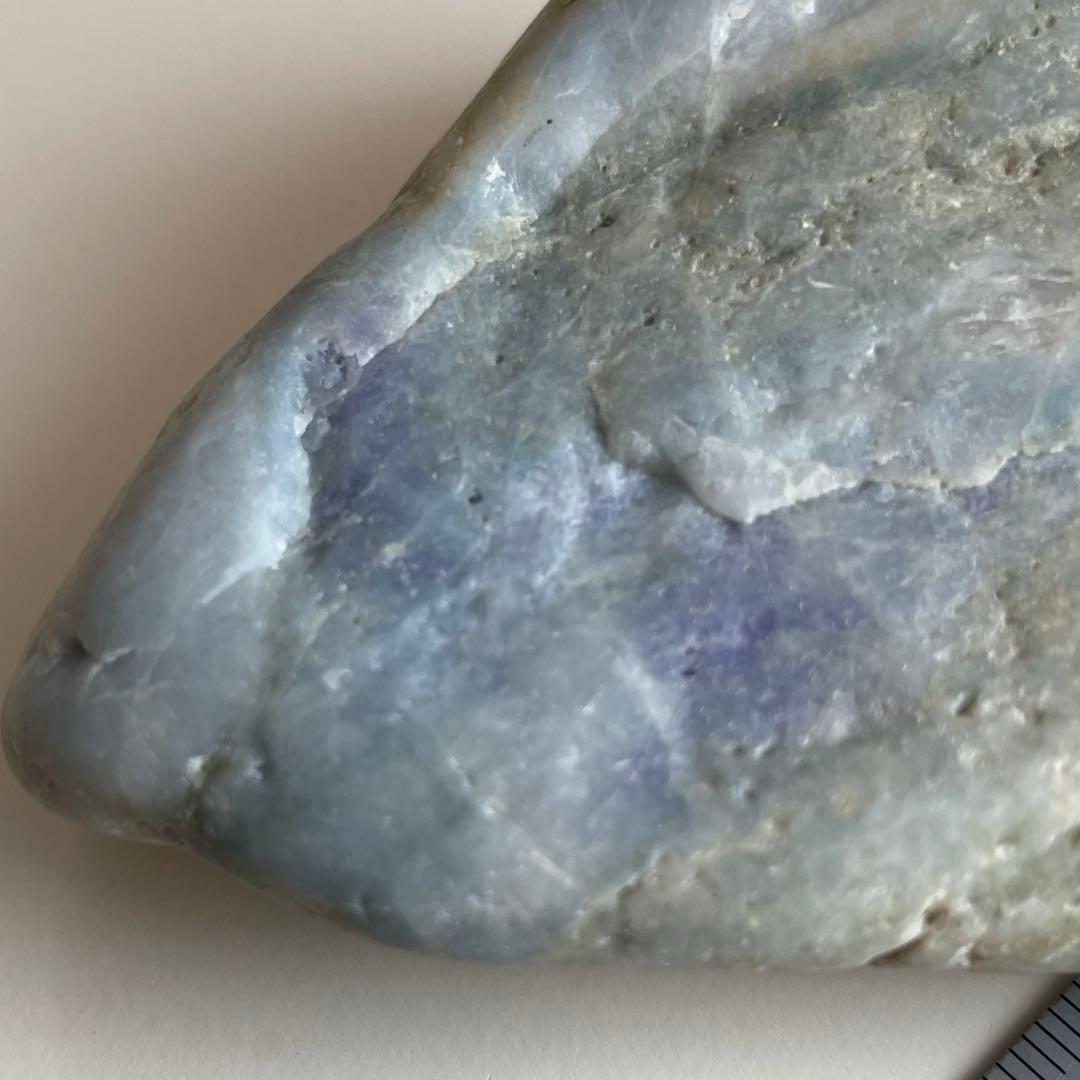 【国産鉱物】糸魚川ヒスイ　海石　ラベンダー入り