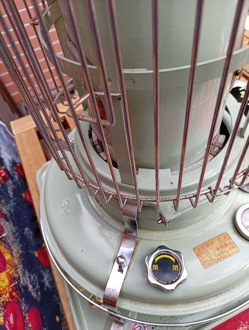 アラジン ストーブ メンテナンス済み。純正品芯交換済。取説付き。グリーン