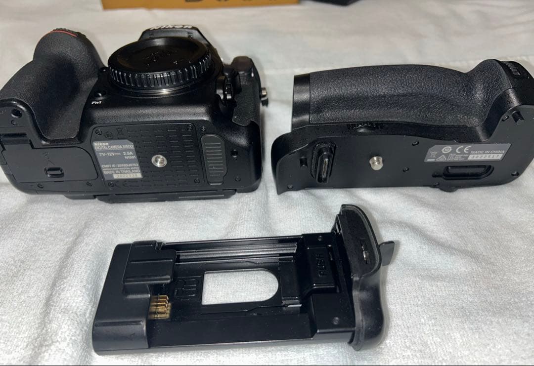 Nikon D500 MB-D17 バッテリーグリップ　純正バッテリー4つセット