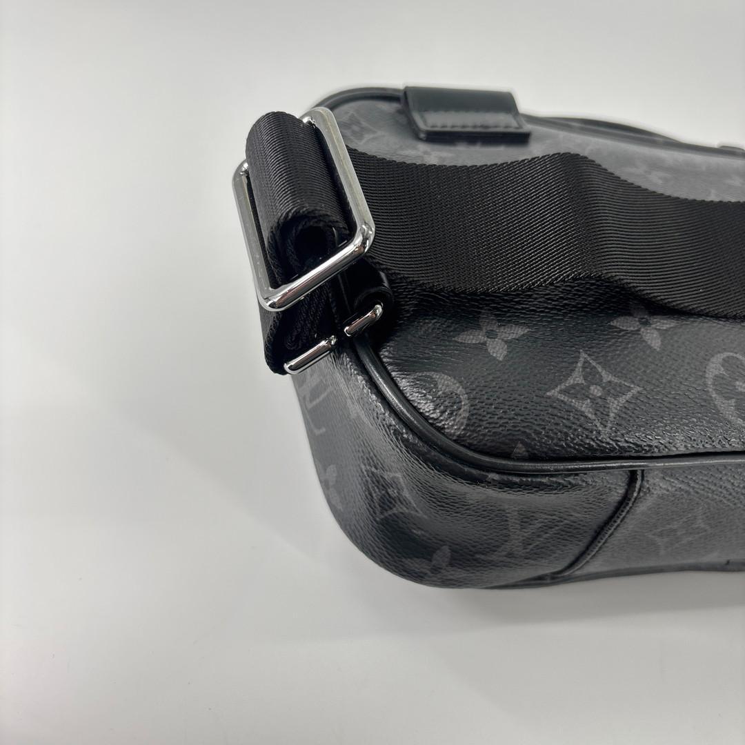 超極美品 ルイヴィトン モノグラムエクリプス バムバッグ M42906 ブラック