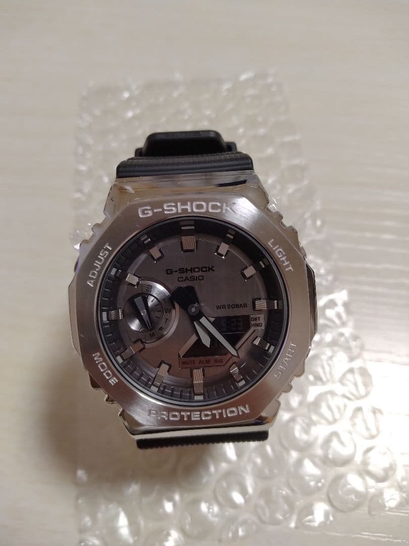 （40）【最終価格、美品】G-SHOCK　シルバー　GM-2100 カシオーク