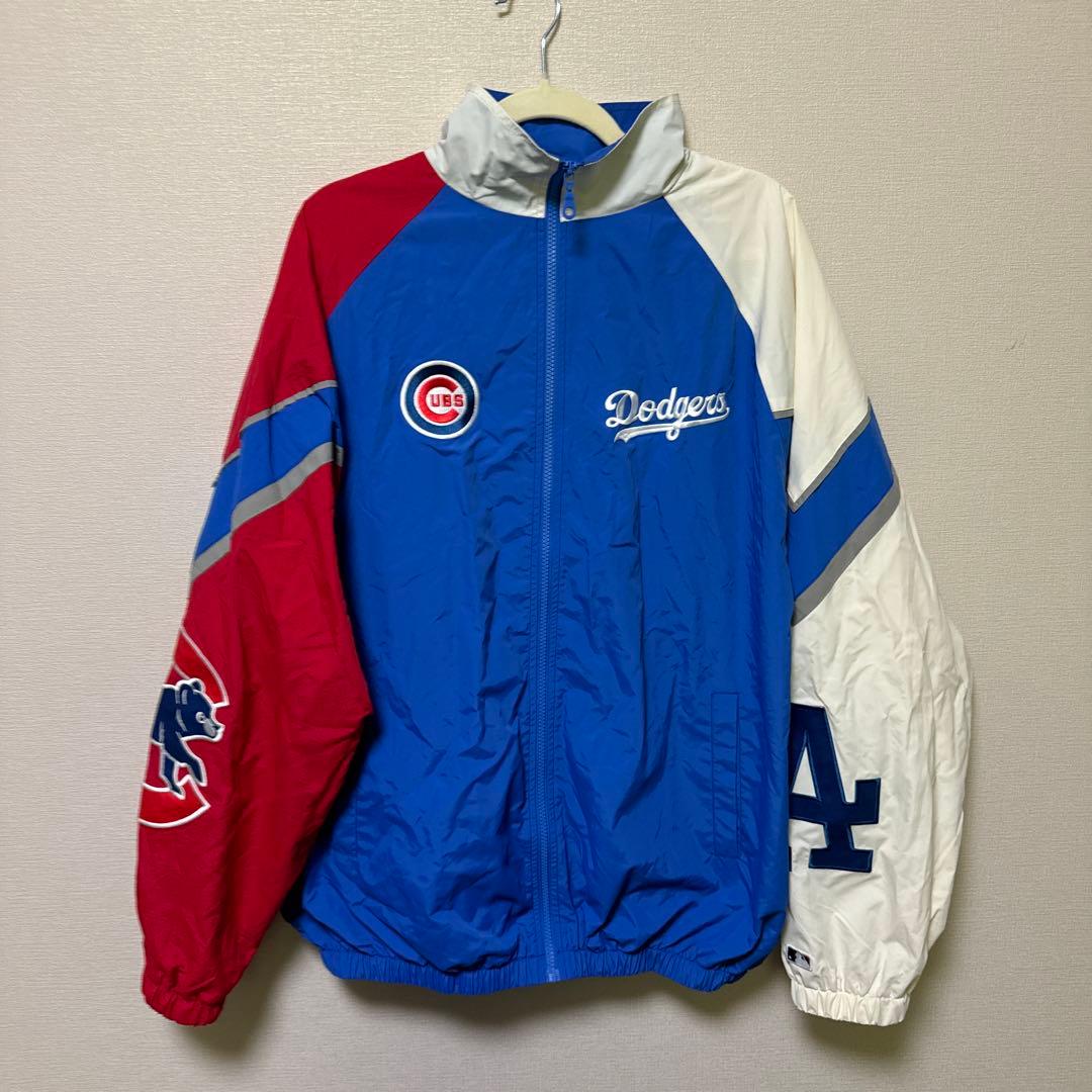 twice モモ　数原龍友着用　ドジャース　カブス　ナイロンジャケット