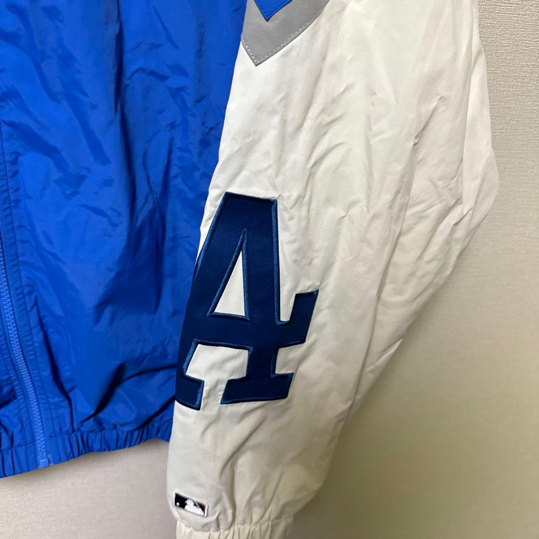 twice モモ　数原龍友着用　ドジャース　カブス　ナイロンジャケット