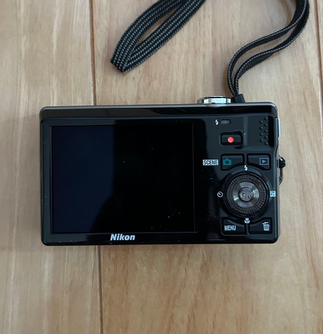 Nikon クールピクスS6000
