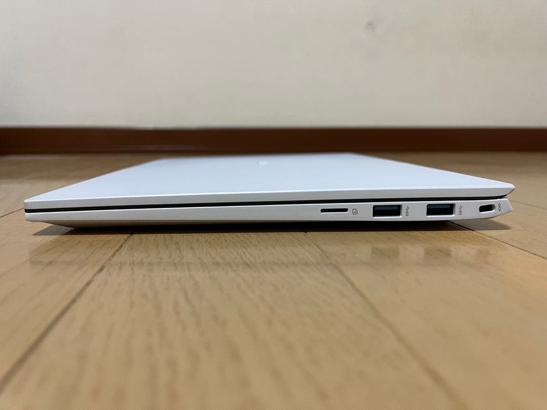 美品　LG gram 14Z90Q　第12世代 Core i5 1240P