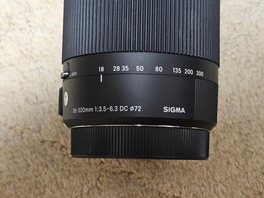 中古品SIGMA 18-300mm F3.5-6.3 HSM (キヤノンEF用)