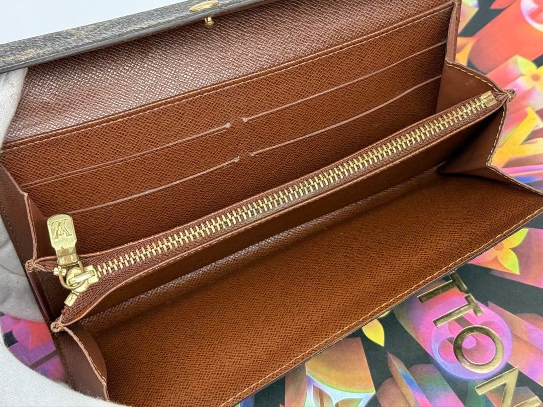 LOUIS VUITTONルイヴィトン　6枚カード入れ付き二つ折り長財布