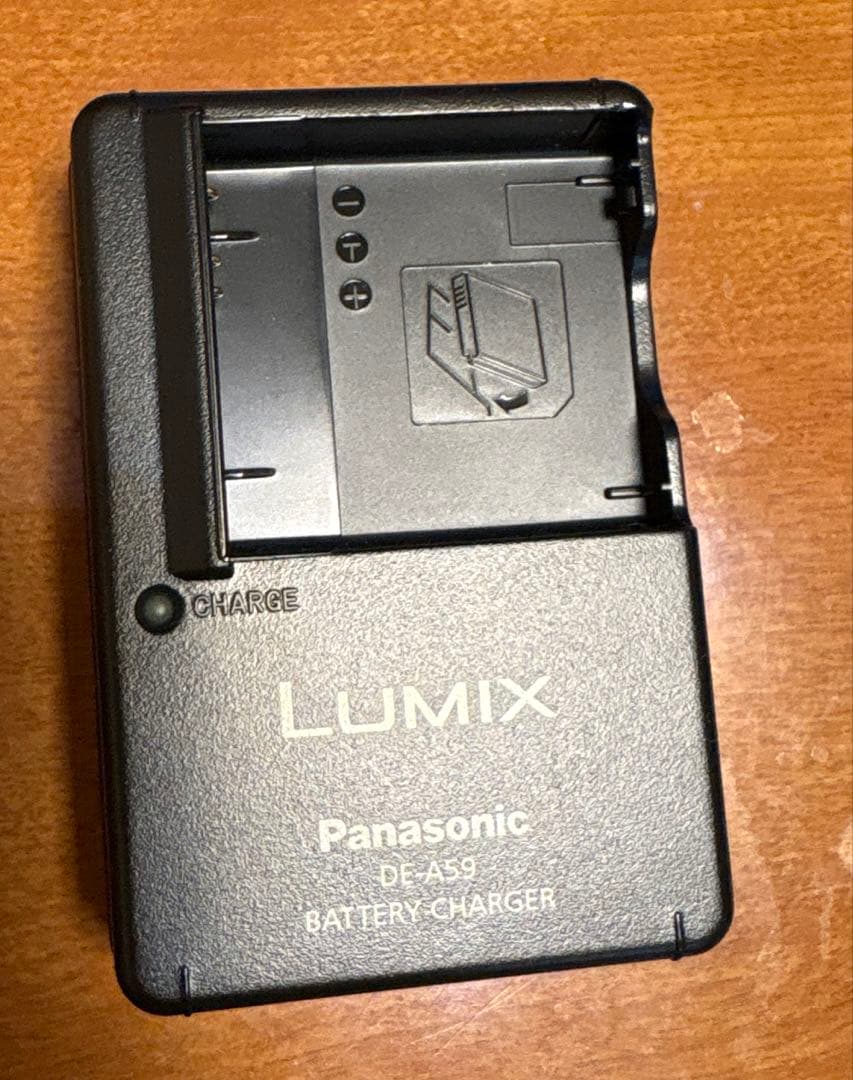 Panasonic LUMIX DMC-FX66 ピンク