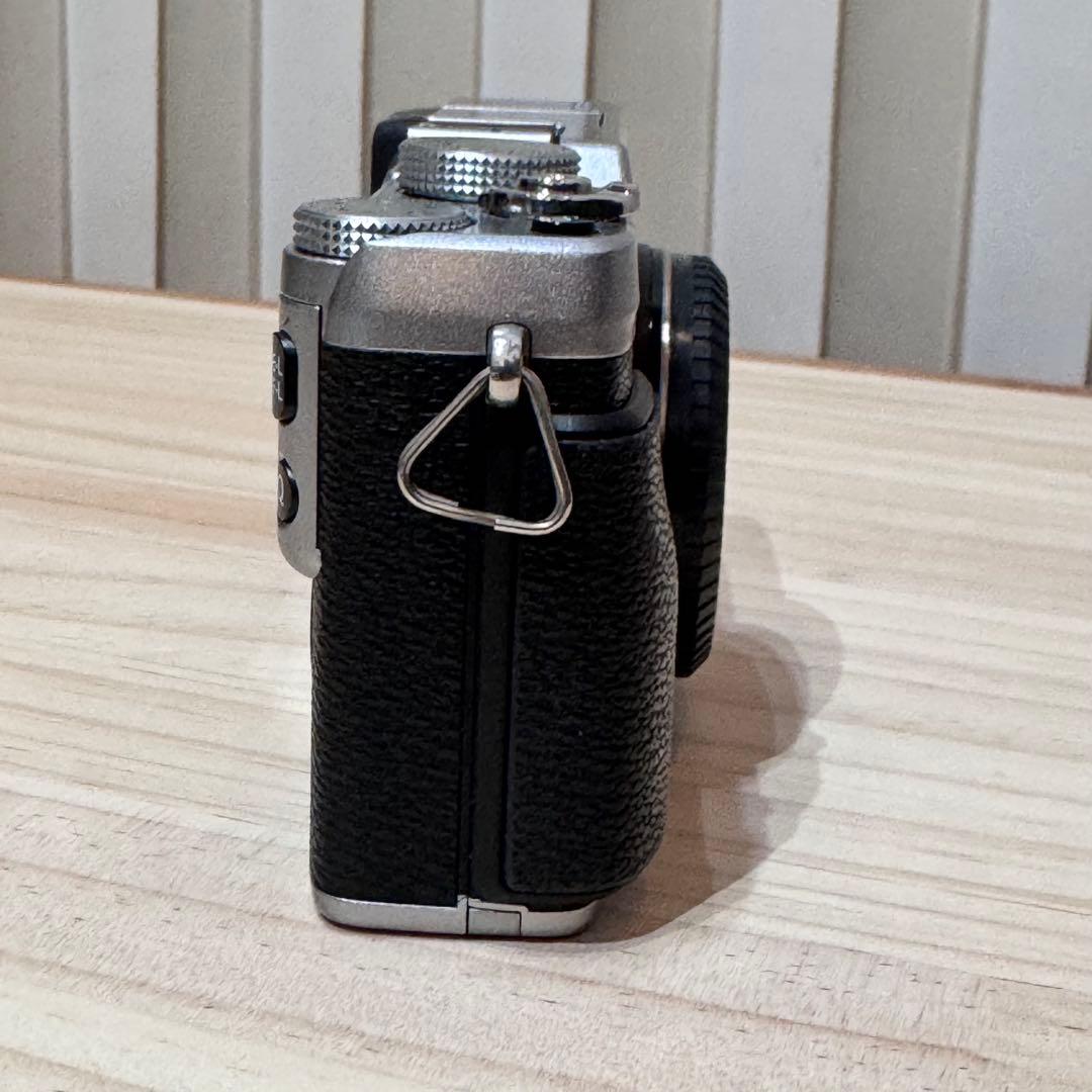 Fujifilm X-E1 ミラーレスカメラ ボディ（難あり）