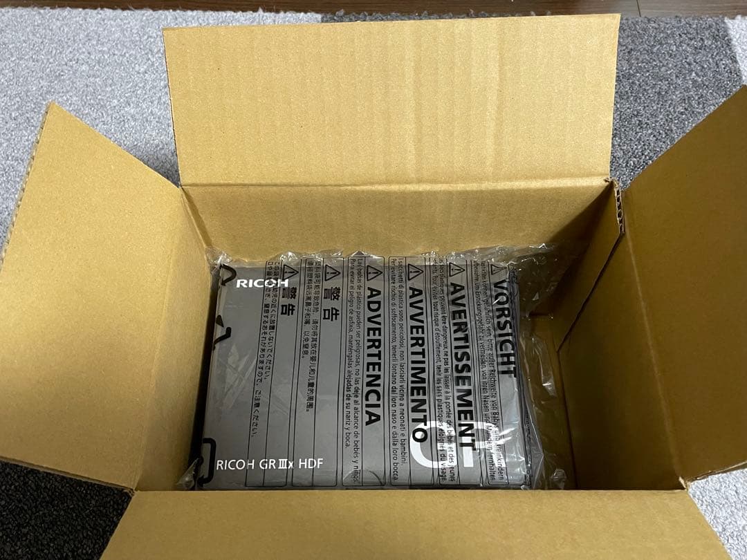 新品未使用　RICOH GR IIIx HDF 保証書付き