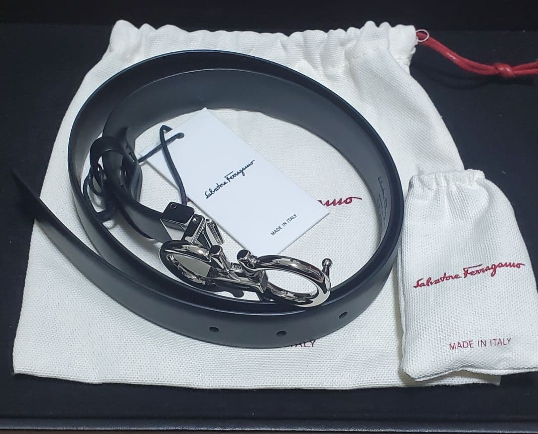 Salvatore Ferragamo フェラガモ ダブルガンチーニレザーベルト