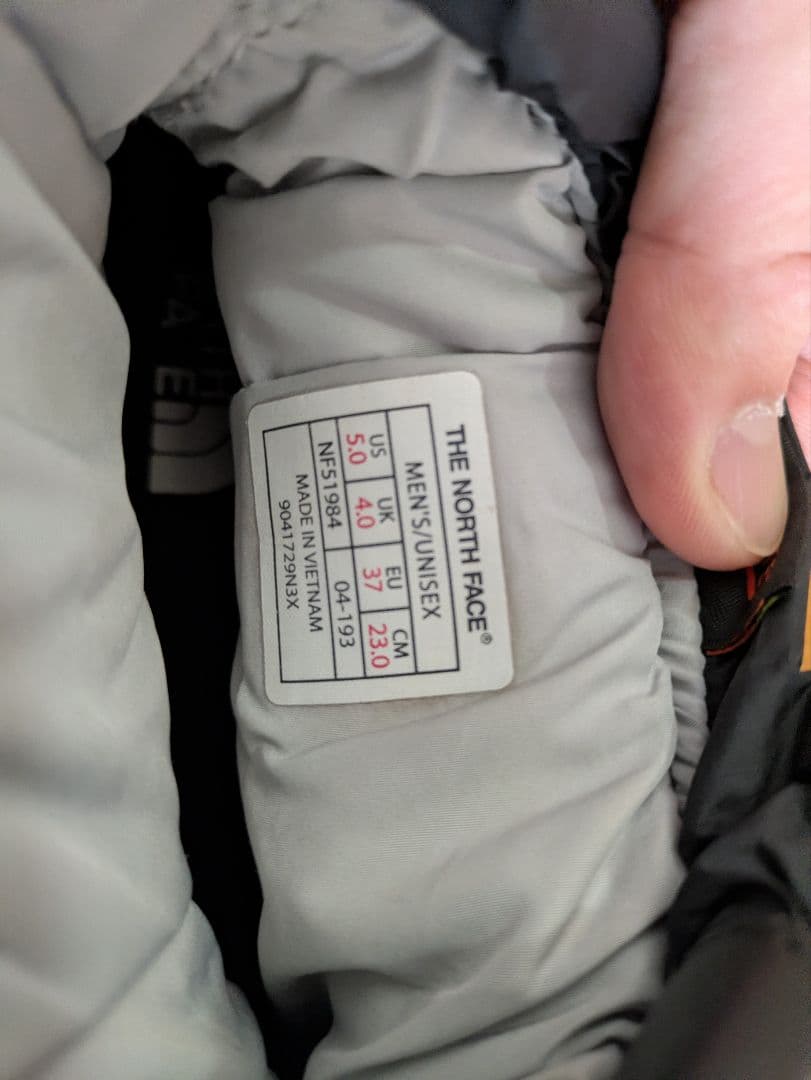 THE NORTH FACE　ノースフェイス ヌプシ　スノーブーツブラック23㌢