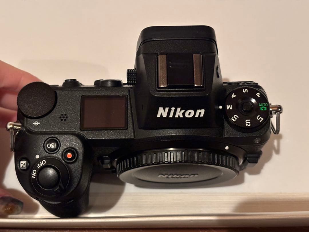 Nikon Z6 ボディ　ミラーレス一眼カメラ