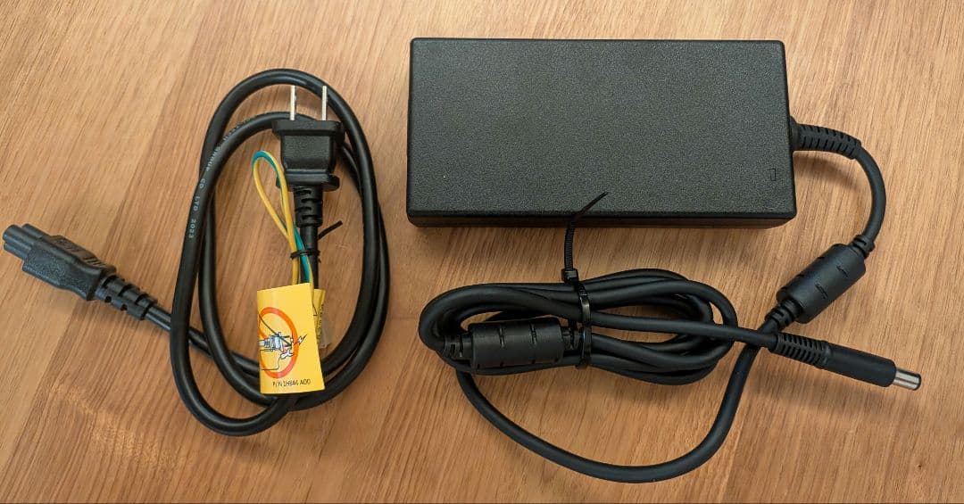 Dell Thunderboltドック- WD22TB4 (マウントキット付き)