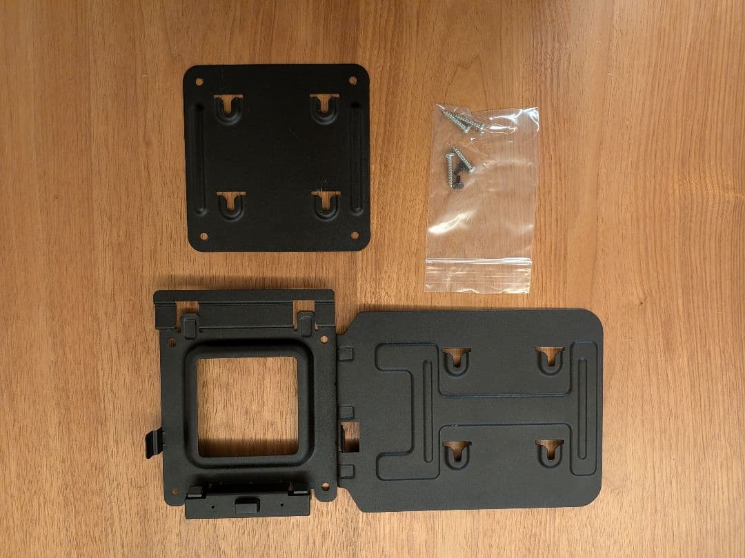 Dell Thunderboltドック- WD22TB4 (マウントキット付き)