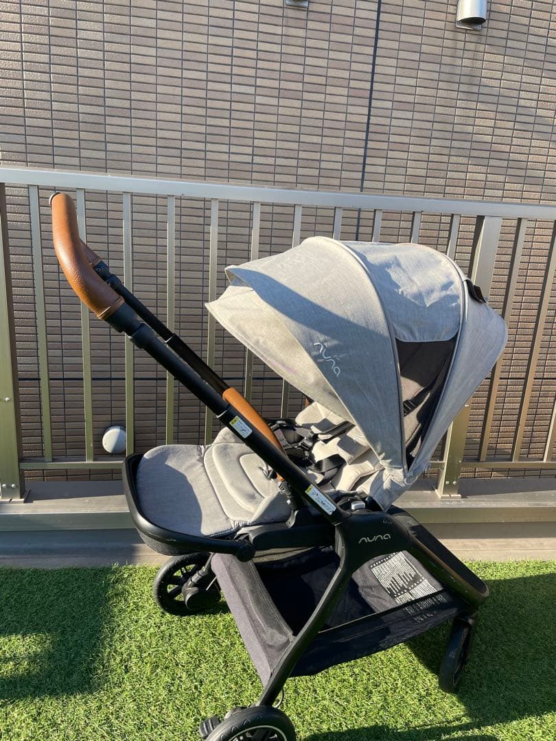ヌナ【nuna】の外出便利アイテム3点セットです