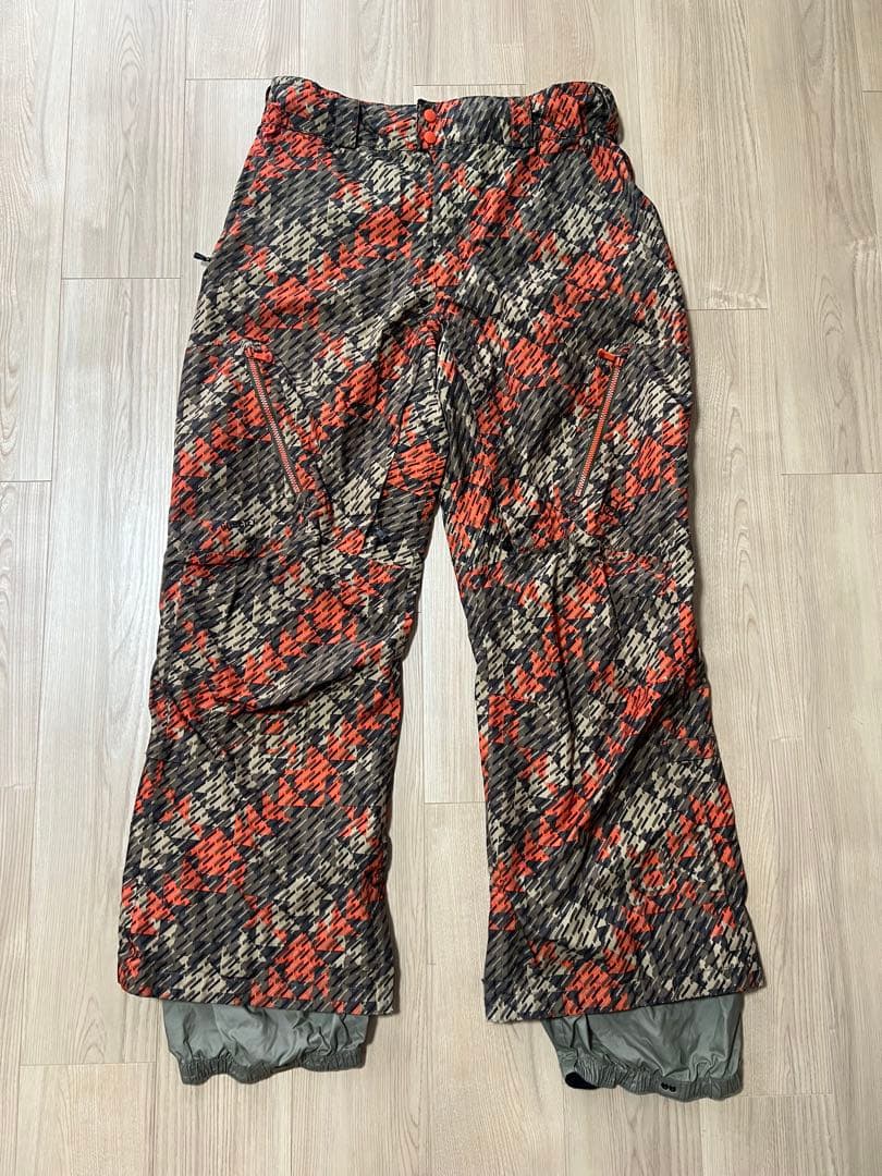 BURTON[AK] GORE-TEX スノーボードパンツ　L ゴアテックス