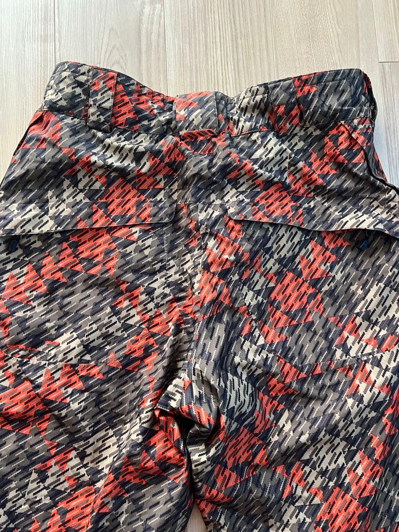 BURTON[AK] GORE-TEX スノーボードパンツ　L ゴアテックス