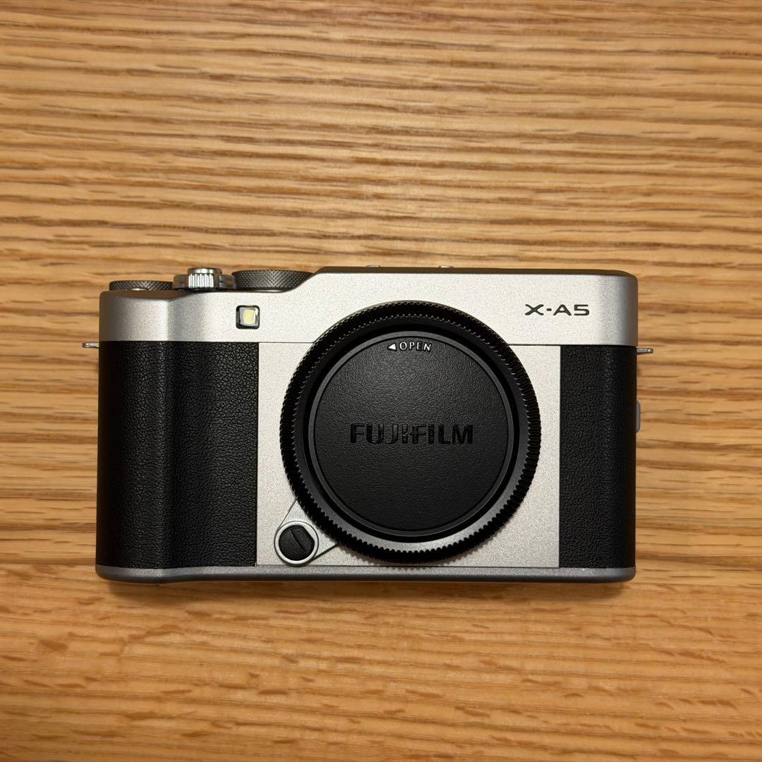 Fujifilm X-A5 レンズキット ミラーレス一眼