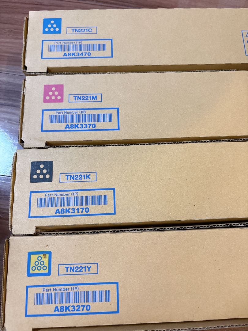 カラー複合機用トナー　TN221 4色セット