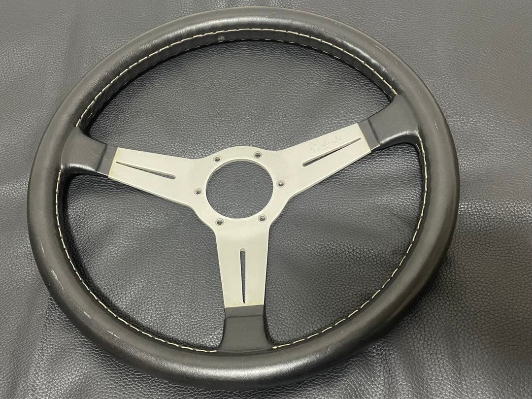 ナルディ クラッシックΦ 36シルバー