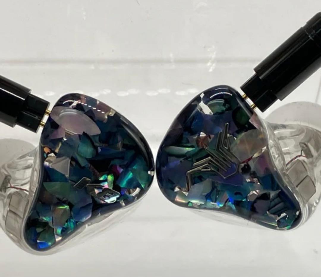 イヤホン LEGEND K8(Universal Fit)