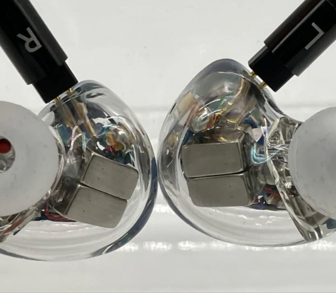 イヤホン LEGEND K8(Universal Fit)