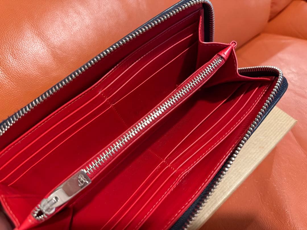 クリスチャンルブタン　ネイビー 長財布 赤内装