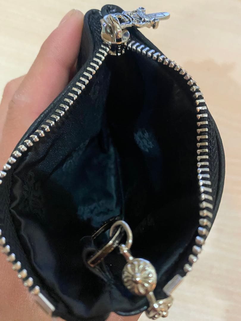 ケース　クロスモチーフ　クリップチェーン付き