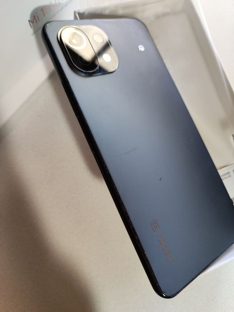 Xiaomi　Mi 11 Lite 5G　トリュフブラック